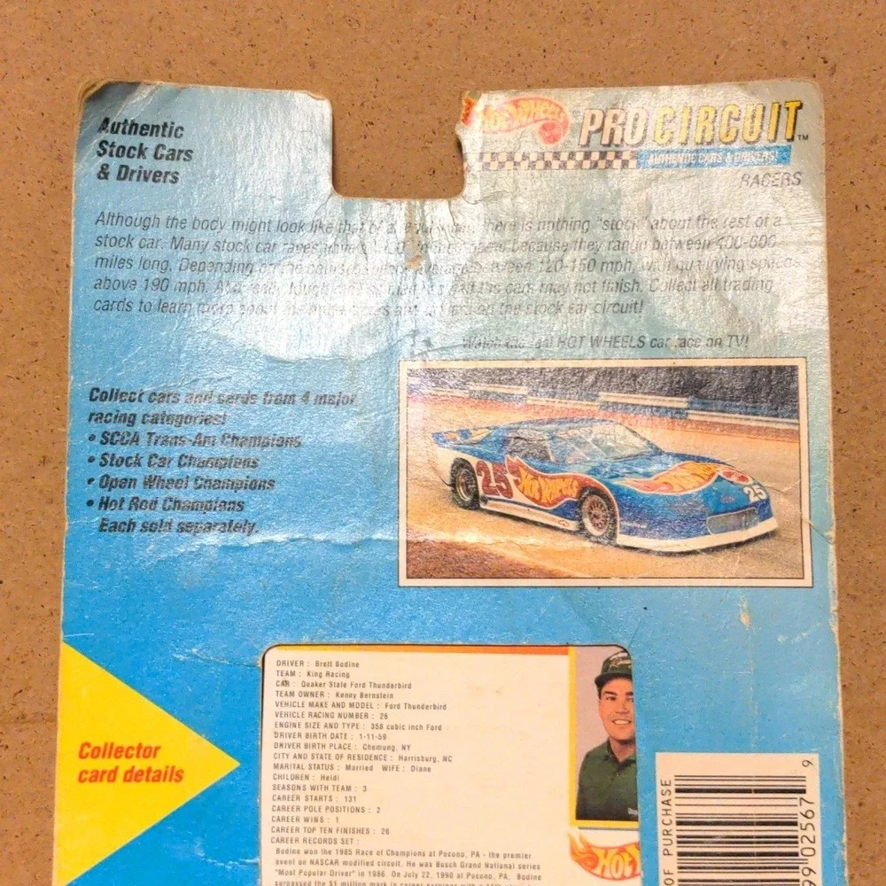 VTG 1992 Hot Wheels Pro Circuit Brett Bodine #26 Quaker State Ford Thunderbird